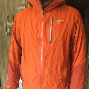 M XL Mountain Hardwear Rain Jacket